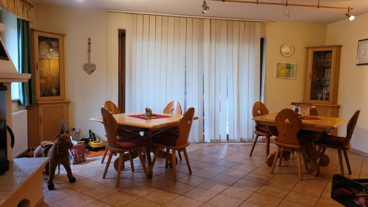 Knaller Der Reiterbauernhof Reisach Esterno foto